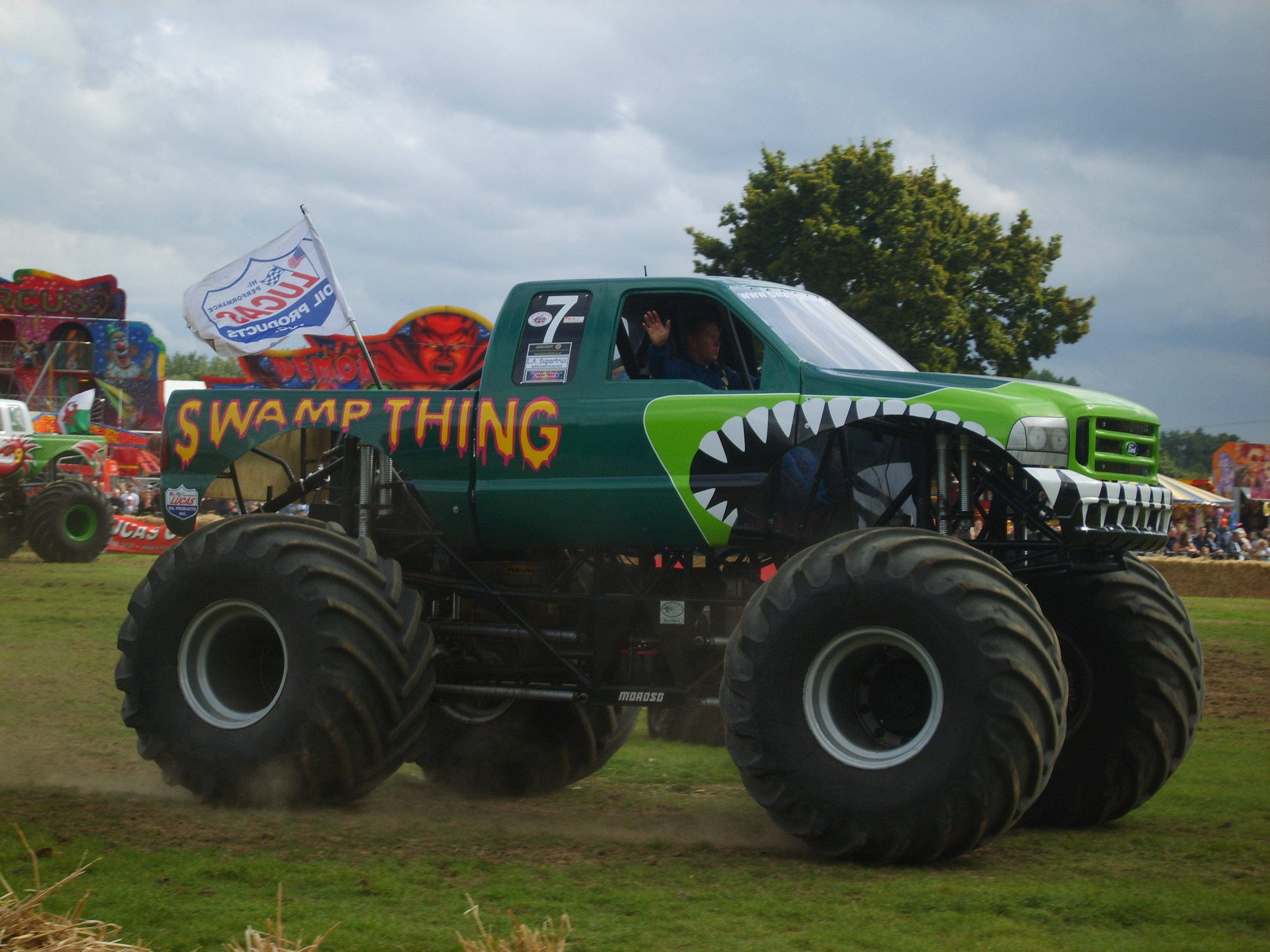 1 bad scoop monster truck