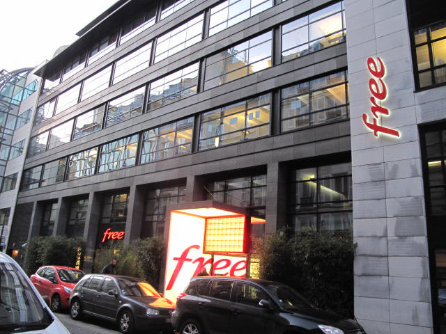 File:Free HQ in Paris.jpg