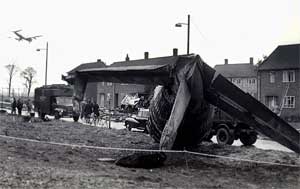 File:Wythenshawe air crash 1957.jpg