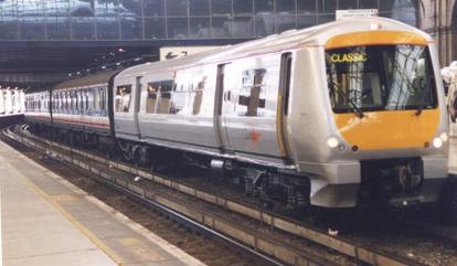 File:Class 424 at Victoria.jpg