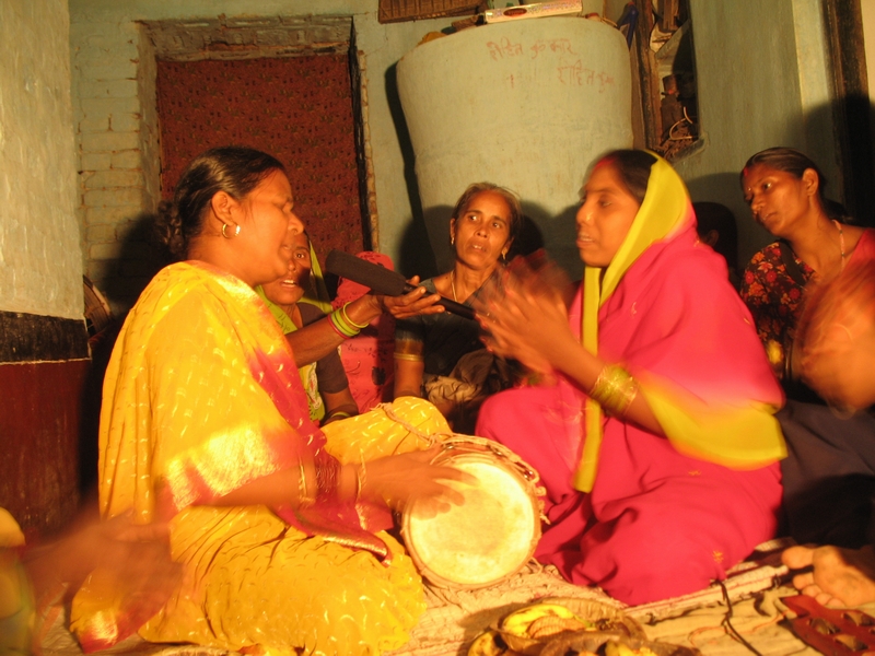 File:Magahi folk singers.JPG