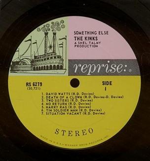 File:Reprise Label Tricolor Kinks.JPG