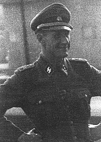 File:Hans Hanke as Hauptsturmführer.jpg