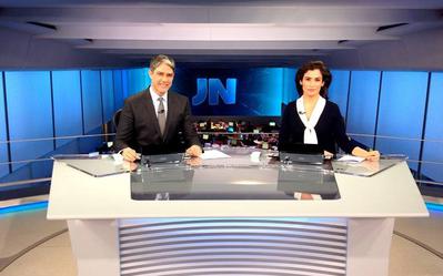 File:Jornal Nacional hosts.jpeg