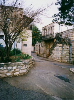 File:Remains of Deir Yassin (10).jpg