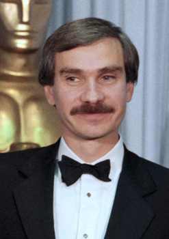 File:Emile Ardolino at the Academy Awards.jpg