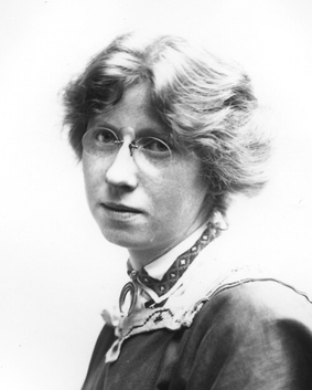 File:Imogen Cunningham self portrait 1909.jpeg