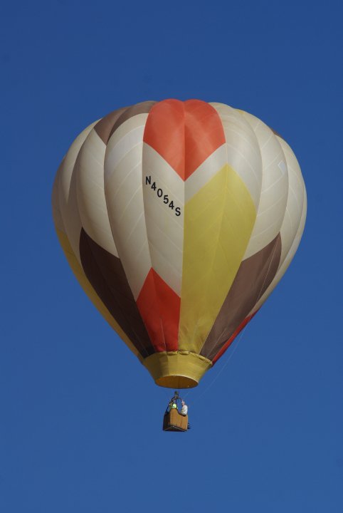 A Balloon Works Firefly 7 balloon in level flight.