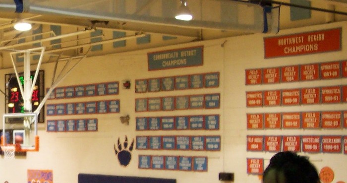 File:NorthStaffordHishSchoolbanners.JPG