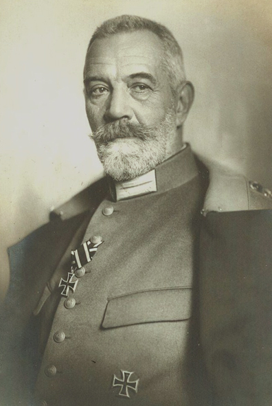 File:Theobald von Bethmann Hollweg (c. 1916).jpg