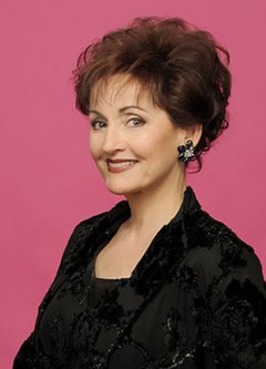 Robin Strasser as Dorian Lord.png