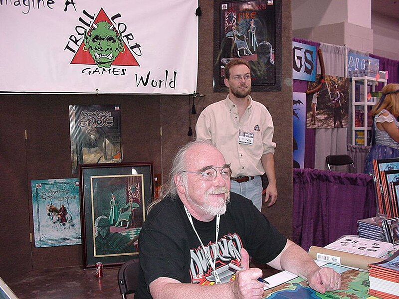 File:Gary Gygax and Stephen Chenault at Gen Con 2003.jpg