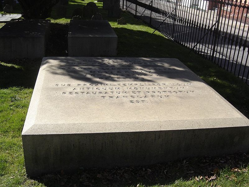 File:Grave of the Chevalier de Ternay.jpg