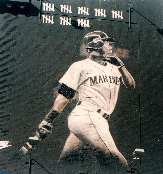 File:Mural of Ken Griffey Jr., 1994.jpg