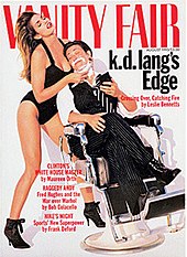 Обложка журнала Vanity Fair от августа 1993 года с изображением к.д. Янг полулежит в парикмахерском кресле с закрытыми глазами и держит в руках компактное зеркало. На подбородке у нее пена для бритья, на ней белая рубашка с открытым воротом, галстук в черно-белую полоску, темный жилет в тонкую полоску и брюки с манжетами, а также черные кружевные ботинки. Супермодель Синди Кроуфорд приставляет опасную бритву к подбородку Лэнга, а голова Лэнга лежит на ее груди. Кроуфорд носит черный купальный костюм и черные ботинки на высоком каблуке, голова запрокинута назад, а ее длинные волосы ниспадают каскадом по спине.