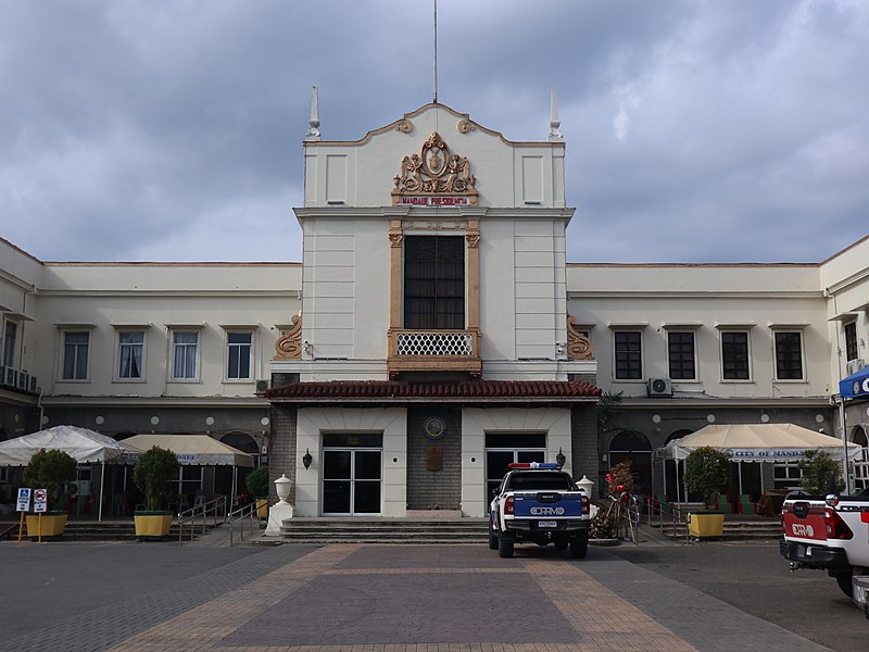 File:Mandaue Presidencia (SB Cabahug, Madaue, Cebu; 09-04-2022).jpg