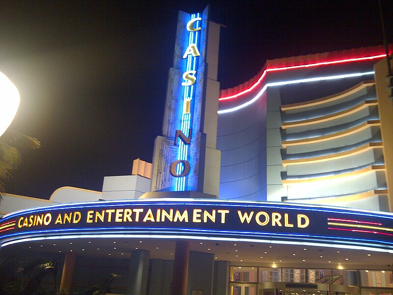 File:SunCoast Casino and Entertainment World.jpg