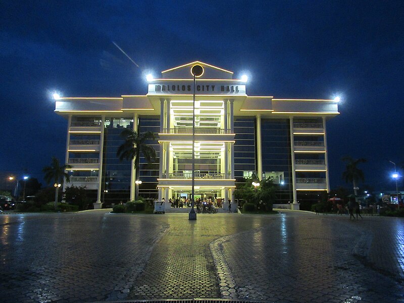 File:New Malolos City Hall MacArthur highway 4.jpg