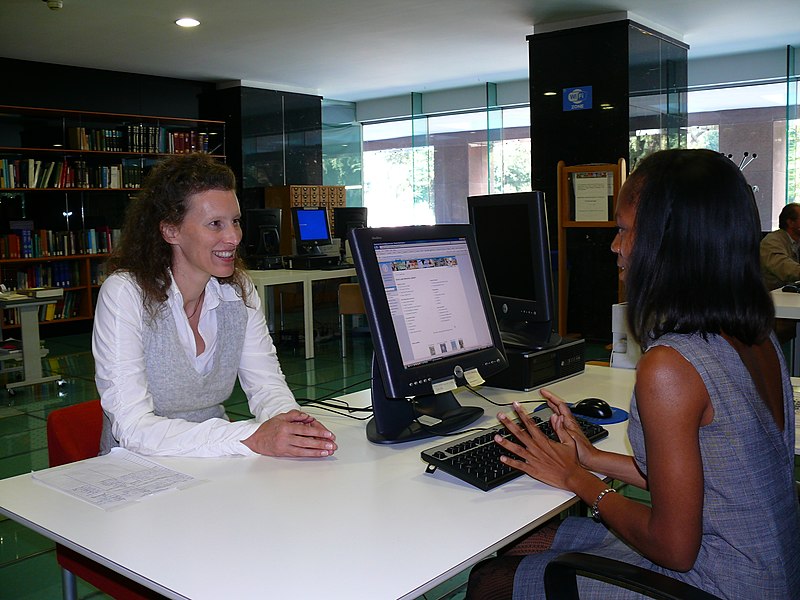 File:DLML reference desk.jpg