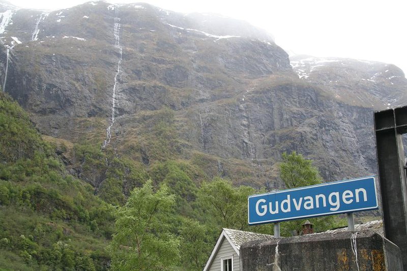 File:Gudvangen fjord wall.jpg