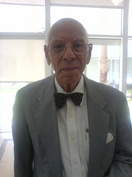 File:Dr. Oweiss in his classroom at the Georgetown School of Foreign Service in Qatar.JPG