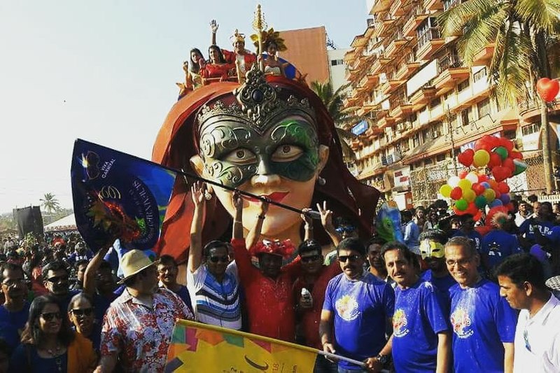 File:Floats for Goa carnaval.jpg