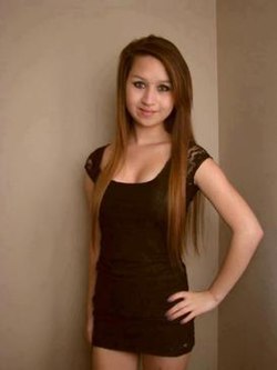 http://upload.wikimedia.org/wikipedia/en/thumb/7/76/Amanda_Todd_-_01.jpg/250px-Amanda_Todd_-_01.jpg