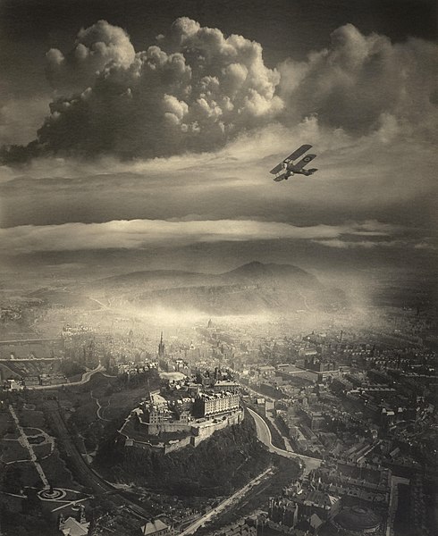 File:Aerial View of Edinburgh, by Alfred Buckham, from about 1920.jpg