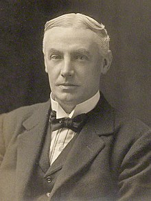 1916 Sir Donald Maclean.jpg