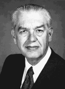 Джон Б. Кэрролл (1916–2003) .png