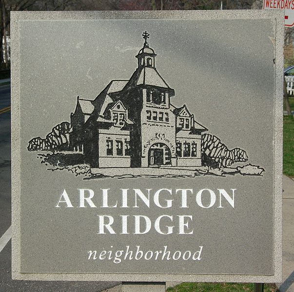 File:Arlington Ridge Neighborhood Sign.jpg