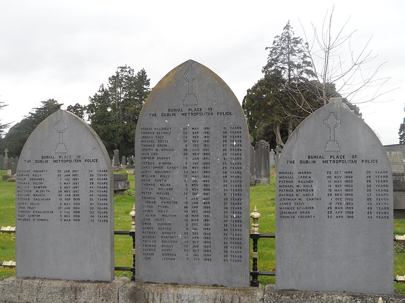 File:DMP burial site, Glasnevin.jpg