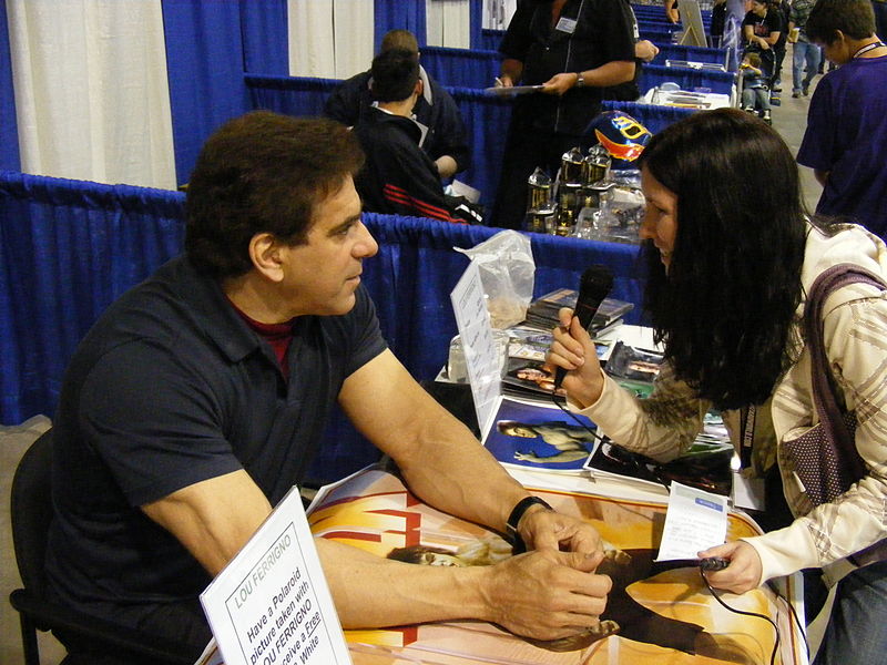 File:Lou Ferrigno Action Flick Chick DSCF0064.jpg