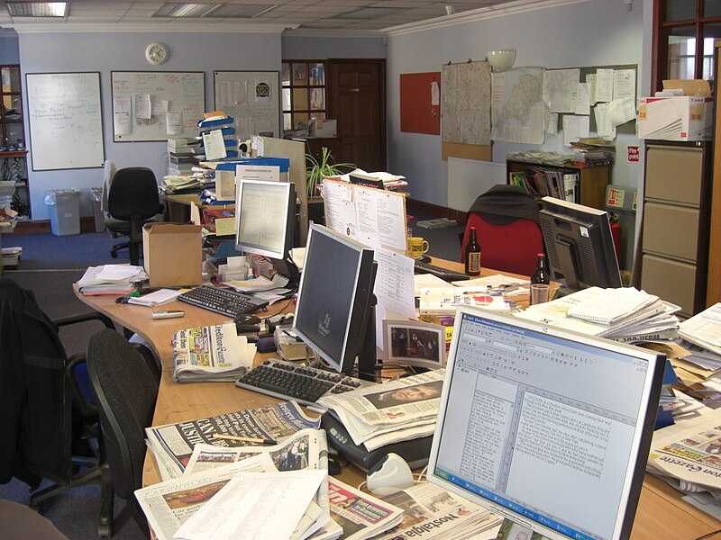 File:Tiverton Gazette Newsroom.JPG