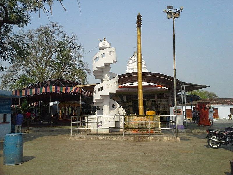 File:Sri Dubba Rajeswara swamy Temple in Pembatla.jpg