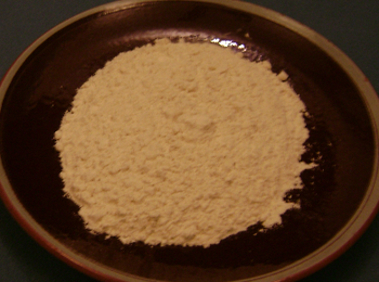 Wheat gluten flour