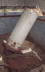 IRA barrack buster mortar showing base plate and detonator wires Barrack Buster improvised mortar with base plate and detonator wires.jpg