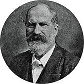 Снимок головы бородатого священнослужителя XIX века.