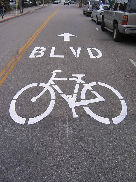 File:Bike blvd stencil.jpg