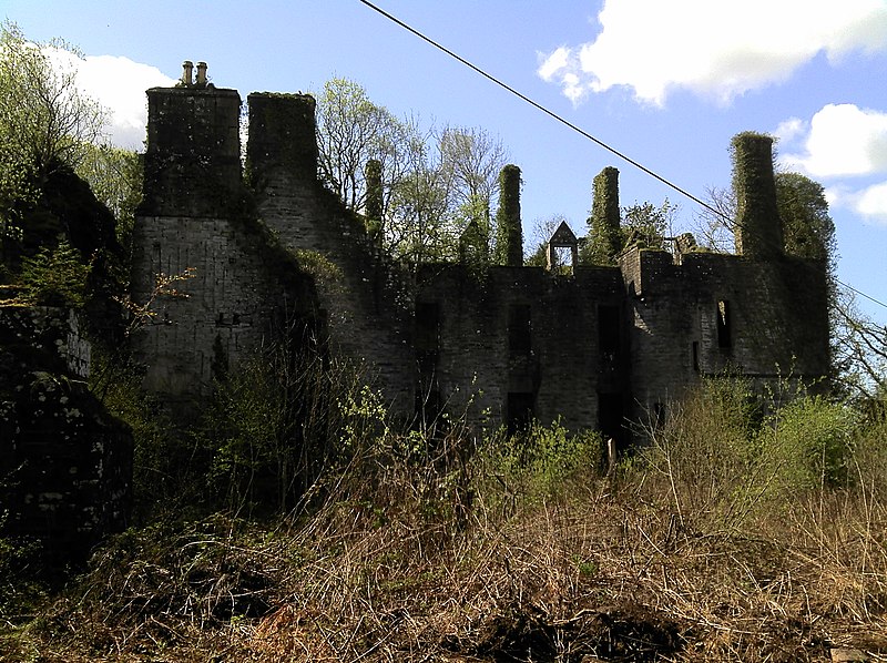 File:Buchanan Castle in 2012 - Northern Elevation.jpg