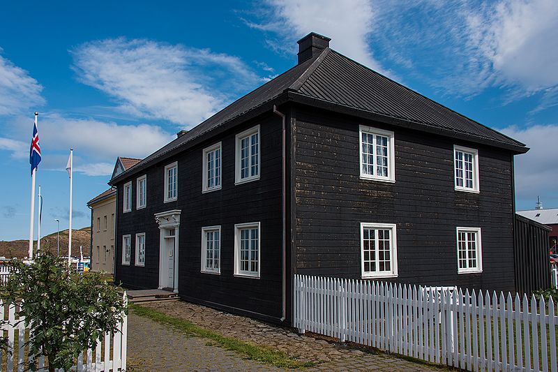 File:Norwegian house hiticeland stykkisholmur.jpg