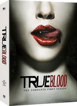 Обложка DVD с 1-м сезоном Настоящей крови.jpg