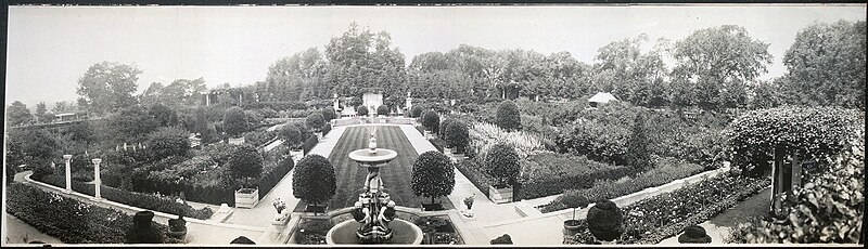 File:LarzAndersonGarden.jpg