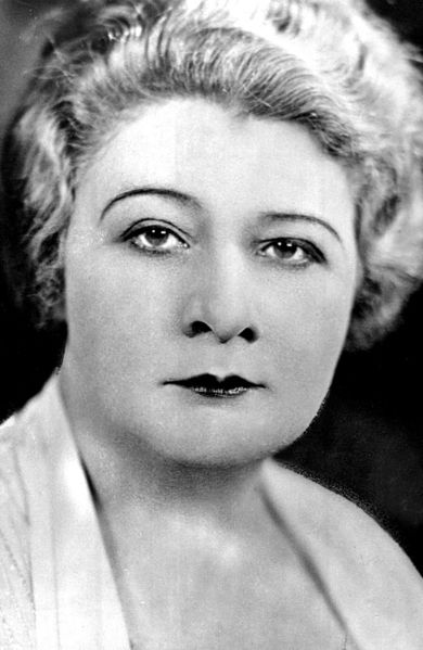 File:Sophie Tucker - 1930.jpg