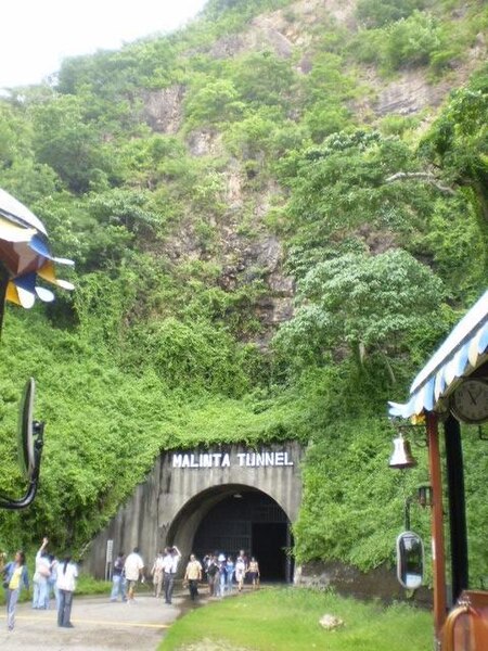 File:Malinta Tunnel.JPG