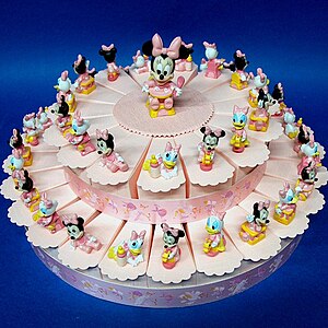 Favor Kue dengan 40 kotak karton dengan Disney Minnie Mouse dan patung-patung Bebek Daisy, untuk ulang tahun atau pembaptisan