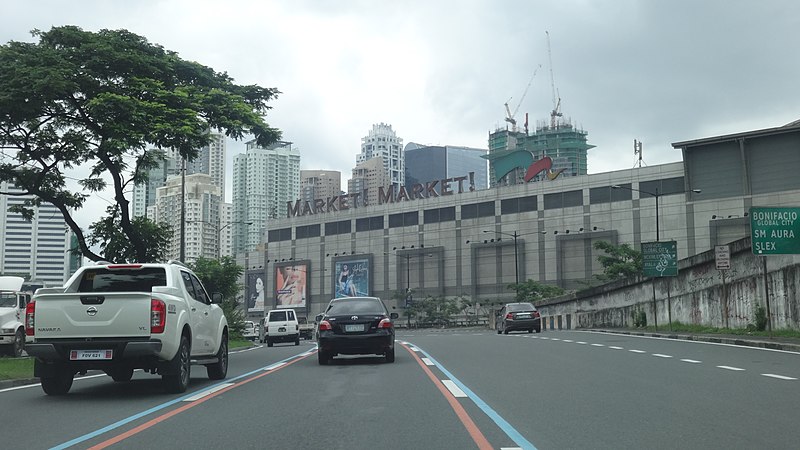 File:C5 Road - Market Market, BGC (Taguig)(2018-08-26).jpg