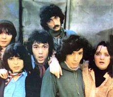 Suncokret in 1976, from left to right: Gorica Popović, Bilja Krstić, Bora Đorđević, Bata Sokić, Nenad Božić and Snežana Jandrlić.