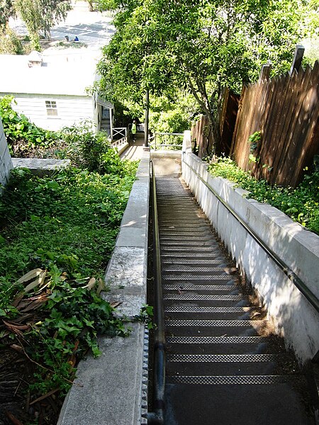 File:Santa Monica Steps.jpg