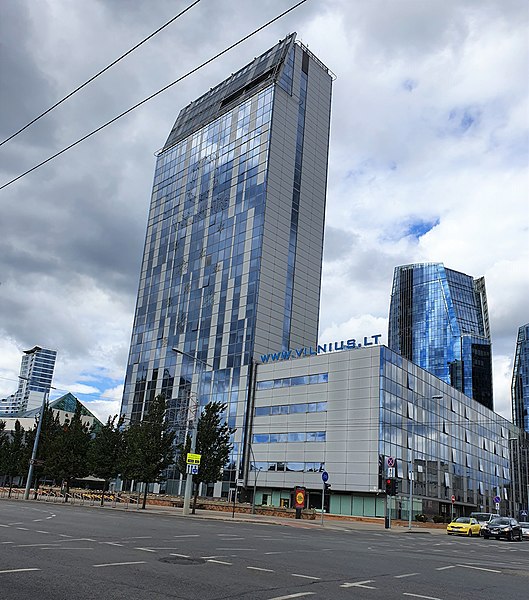 File:Vilnius City Municipality building.jpg